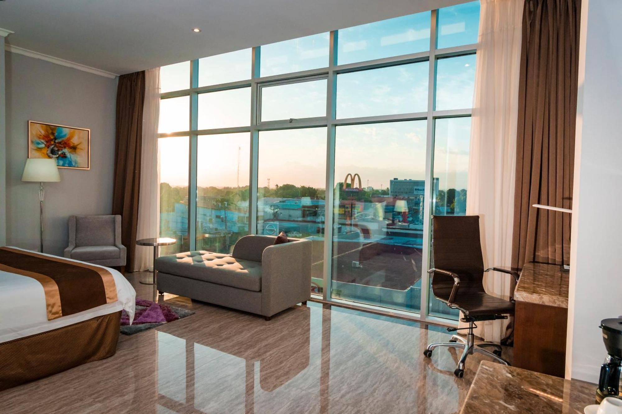 Hotel City Plaza & Suites David Ngoại thất bức ảnh